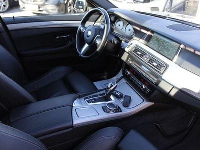 Gebraucht BMW M550 Performance 381 PS (280 kW) 2016 Mineralgrau metallic Limousine