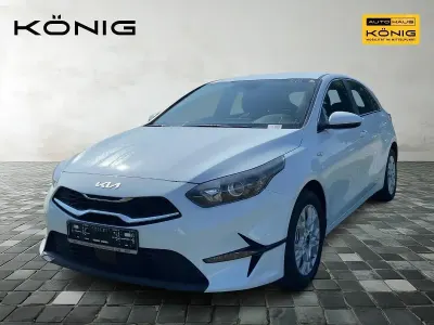 Gebraucht Kia Ceed Vision 140 PS (102 kW) 2025 Weiß Kleinwagen