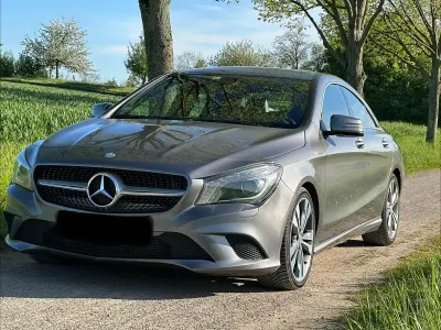 Gebraucht Mercedes CLA180 122 PS (89 kW) 2013 Grau Limousine
