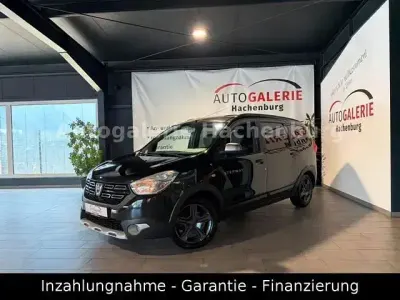 Gebraucht Dacia Lodgy Celebration 116 PS (85 kW) 2017 Schwarz Van / Kleinbus