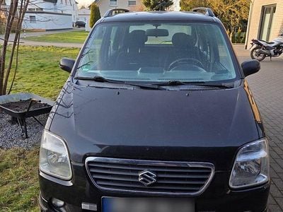 Schwarz Gebraucht 2001 Suzuki Wagon R+ Kombi | 650 € (Fairer Preis)