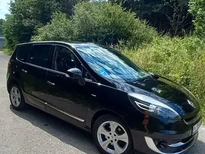 Gebraucht Renault Grand Scénic III Bose Edition 131 PS (96 kW) 2013 Schwarz Van / Kleinbus