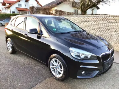 Gebraucht BMW 216 Sport Line 102 PS (75 kW) 2016 Schwarz Kombi