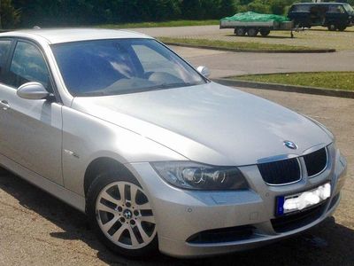 Gebraucht BMW 320 170 PS (125 kW) 2007 Silber Limousine