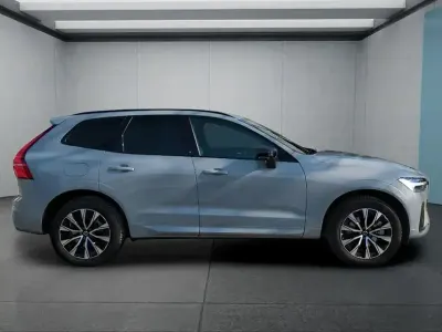 Gebraucht Volvo XC60 Plus 197 PS (144 kW) 2024 Grau SUV