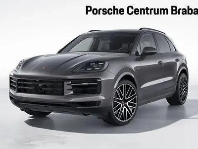 Gebraucht Porsche Cayenne 470 PS (345 kW) 2024 Grau SUV