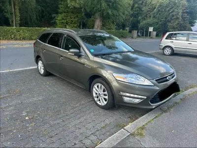 Gebraucht Ford Mondeo 120 PS (88 kW) 2012 Grün Limousine