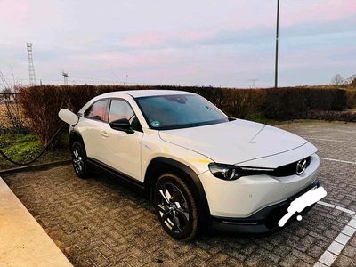 Weiß Gebraucht 2020 Mazda MX30 Touring SUV | 15.500 € (Fairer Preis)
