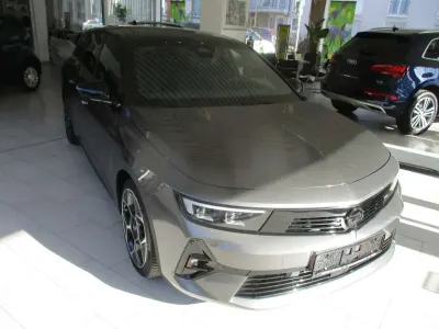 Usata Opel Astra Ultimate 150 CV (110 kW) 2024 Grigio Utilitaria