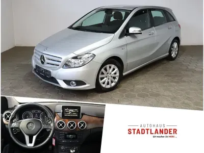 Gebraucht Mercedes B180 122 PS (89 kW) 2012 Silber Kleinwagen