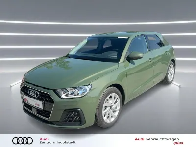 Gebraucht Audi A1 Sportback Advanced 116 PS (85 kW) 2025 Distriktgrün metallic Kleinwagen