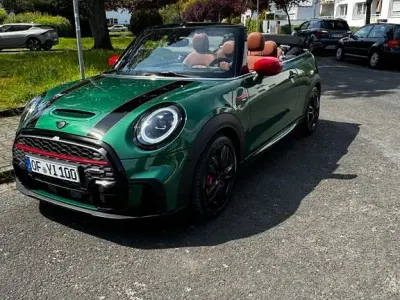 Gebraucht Mini John Cooper Works 231 PS (169 kW) 2024 Grün Kleinwagen