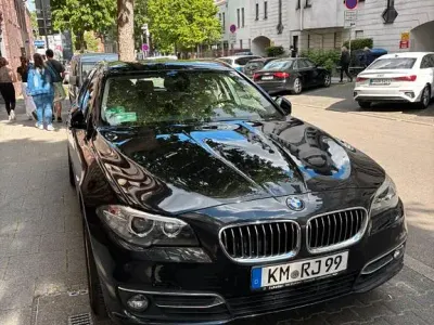 Gebraucht BMW 520 200 PS (147 kW) 2013 Schwarz Kombi
