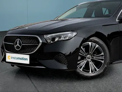 Gebraucht Mercedes E200 204 PS (150 kW) 2025 Schwarz Kombi