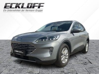 Gebraucht Ford Kuga Titanium 150 PS (110 kW) 2022 Solar silver met (silber) SUV