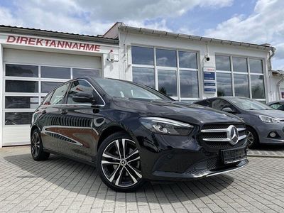 Schwarz Gebraucht 2019 Mercedes B200 Edition 1 Van / Kleinbus | 22.800 € (Fairer Preis)