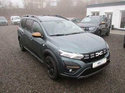 Gebraucht Dacia Jogger Extreme 110 PS (80 kW) 2025 Grün Van / Kleinbus