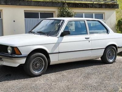 Gebraucht BMW 315 101 PS (74 kW) 1984 Weiß Kleinwagen