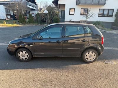 Gebraucht VW Polo 65 PS (47 kW) 2004 Schwarz Kleinwagen