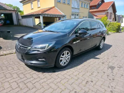 Gebraucht Opel Astra Sport 136 PS (100 kW) 2018 Schwarz Kombi