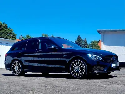Gebraucht Mercedes C43 AMG AMG 367 PS (269 kW) 2017 Schwarz Kombi