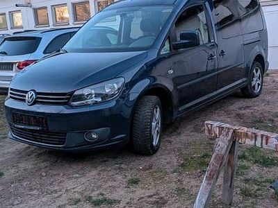 Second-hand VW Caddy Maxi 140 CP (102 kW) 2014 Albastru Monovolum
