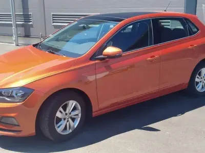 Gebraucht VW Polo Comfortline 95 PS (69 kW) 2018 Orange Kleinwagen