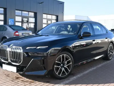 Gebraucht BMW 740 M Sport 286 PS (210 kW) 2023 Schwarz Limousine