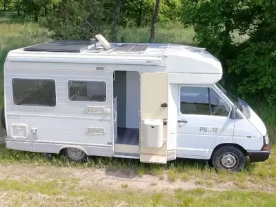 Gebraucht Renault R25 75 PS (55 kW) 1993 Weiß Kleinwagen