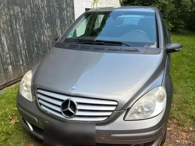 Gebraucht Mercedes B200 136 PS (100 kW) 2007 Silber Van / Kleinbus