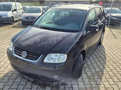 Second-hand VW Touran Highline 136 CP (100 kW) 2004 Other Monovolum