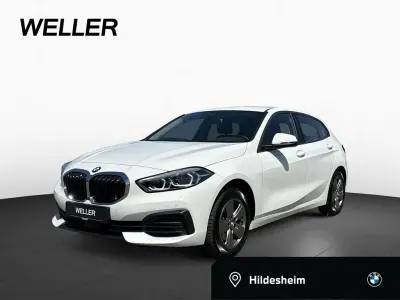 Gebraucht BMW 118 Advantage 136 PS (100 kW) 2023 Alpinweiss iii (weiß) Kleinwagen