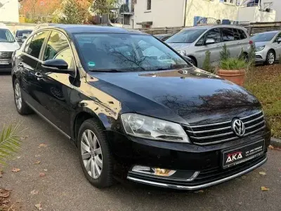 Gebraucht VW Passat Comfortline 122 PS (89 kW) 2013 Schwarz Limousine