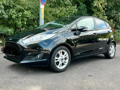 Gebraucht Ford Fiesta 101 PS (74 kW) 2017 Schwarz Kleinwagen