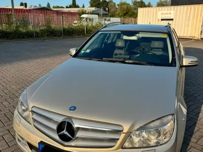 Gebraucht Mercedes C250 Avantgarde 204 PS (150 kW) 2011 Gold Kombi