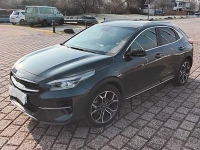 Grau Gebraucht 2021 Kia XCeed Black Xdition SUV | 22.700 € (Fairer Preis)