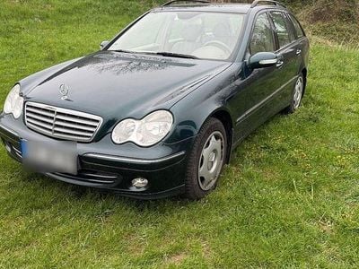 Gebraucht Mercedes C240 Elegance 170 PS (125 kW) 2005 Grün Kombi