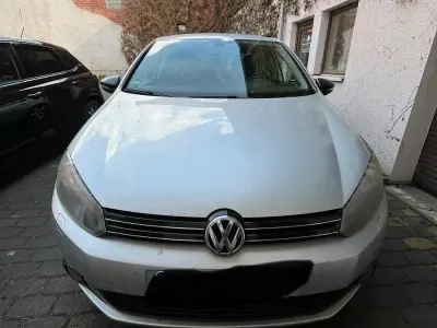 Gebraucht VW Golf VI Team 105 PS (77 kW) 2011 Silber Kleinwagen