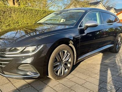 Second-hand VW Arteon Elegance 150 CP (110 kW) 2024 Negru Break