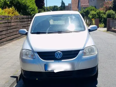 Gebraucht VW Fox 75 PS (55 kW) 2005 Grau Kleinwagen