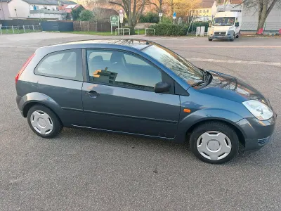 Brugt Ford Fiesta 80 HK (58 kW) 2003 Grå Hatchback