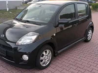 Gebraucht Daihatsu Sirion 103 PS (75 kW) 2007 Schwarz Kleinwagen