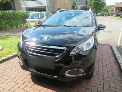 Gebraucht Peugeot 2008 Urban Move 82 PS (60 kW) 2016 Schwarz SUV
