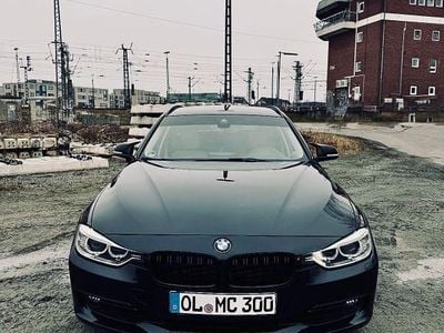Gebraucht BMW 330 Luxury Line 280 PS (205 kW) 2014 Blau Kombi