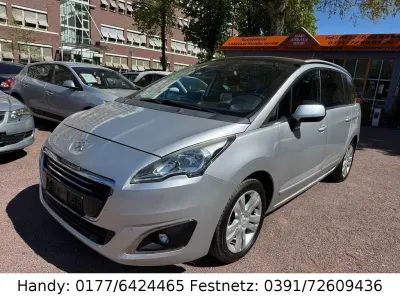 Gebraucht Peugeot 5008 150 PS (110 kW) 2014 Silber Van / Kleinbus