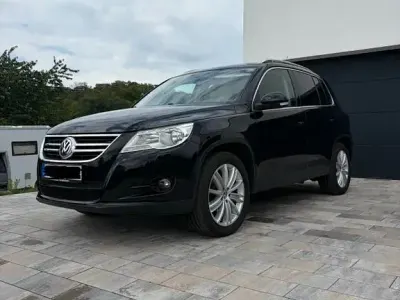 Gebraucht VW Tiguan Team 140 PS (102 kW) 2011 Schwarz SUV