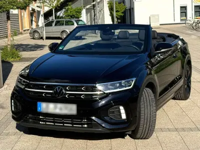 Gebraucht VW T-Roc Cabriolet R-line 150 PS (110 kW) 2023 Schwarz Cabrio
