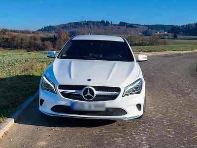 Gebraucht Mercedes CLA200 156 PS (114 kW) 2019 Weiß Limousine