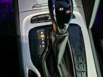 Weiß Gebraucht 2018 Opel Insignia Kombi | 13.500 €