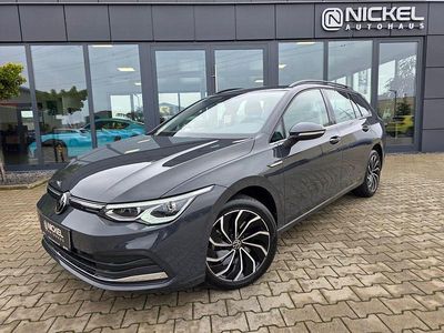 Gebraucht VW Golf VIII Style 150 PS (110 kW) 2022 Grau Limousine